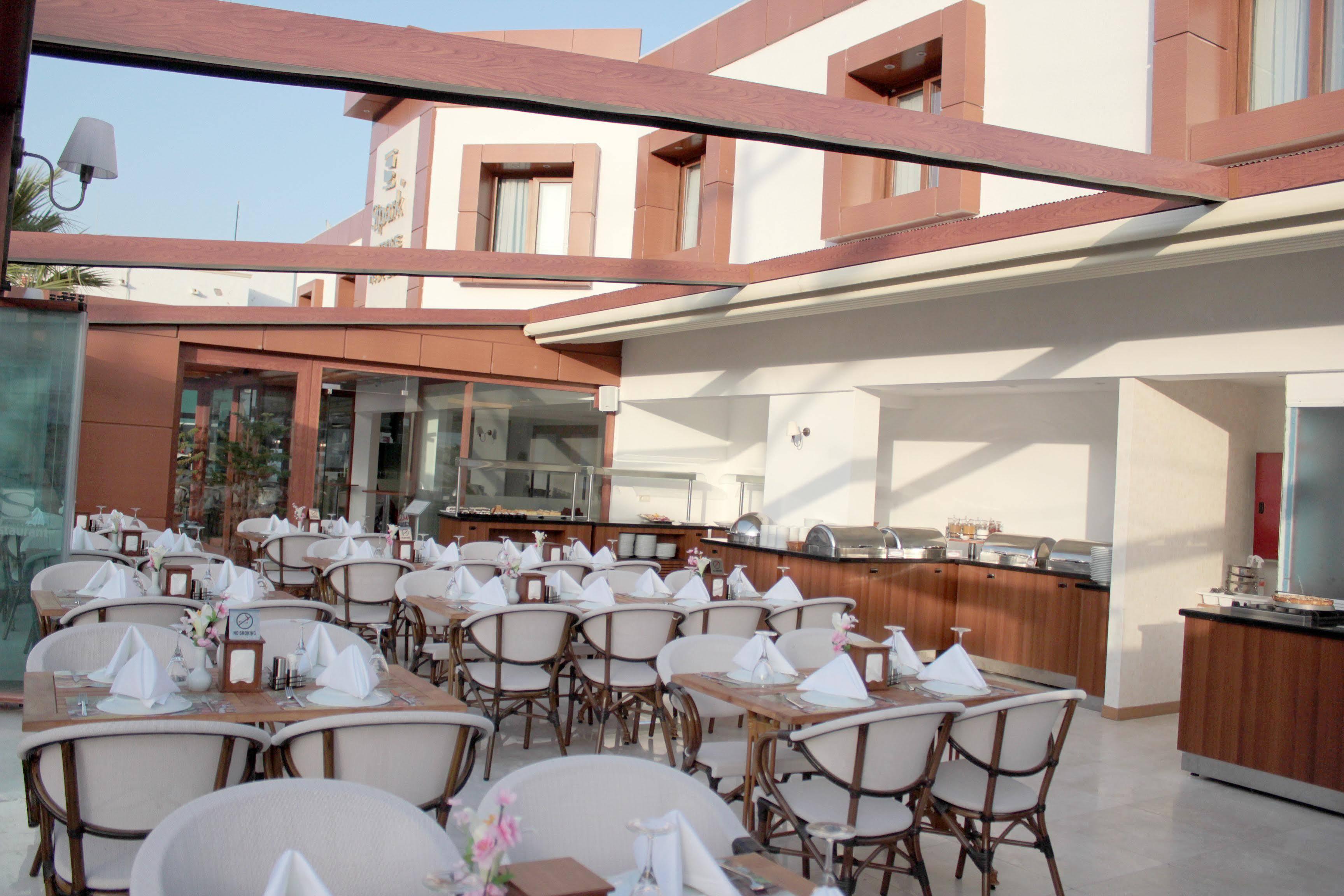 Majeste Hotel Bodrum Gumbet Exterior photo